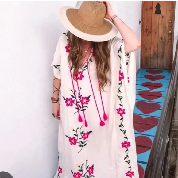 Spell - SAYULITA EMBROIDERED KAFTAN IN CREAM - NWT - M/L - Picture 3 of 14